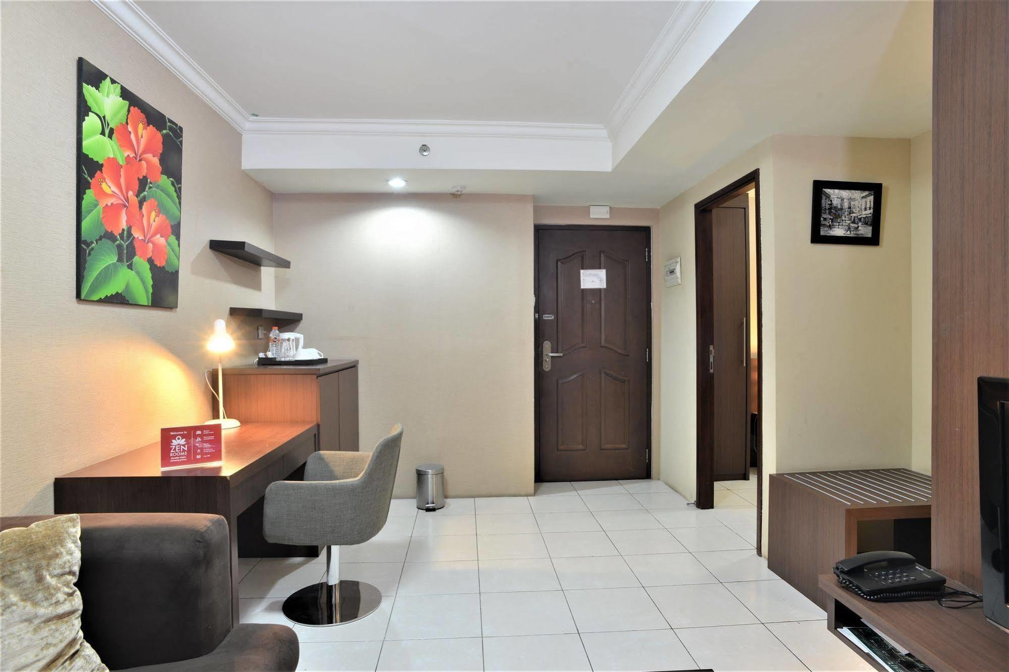 Elvour Hotel Serpong Tangerang Luaran gambar