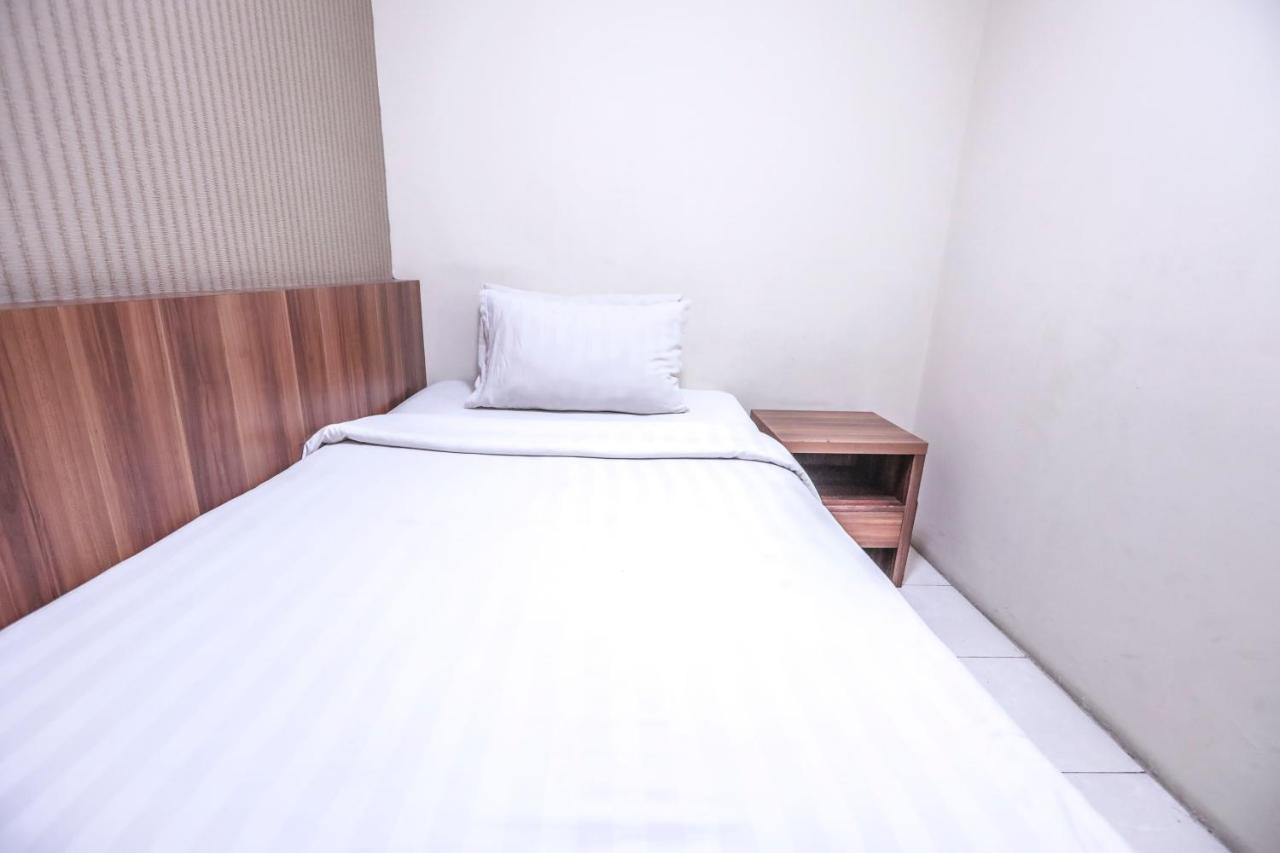 Elvour Hotel Serpong Tangerang Luaran gambar